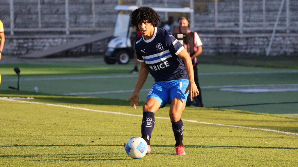 Eduard Bello vs Palestino 1 junio 2025
