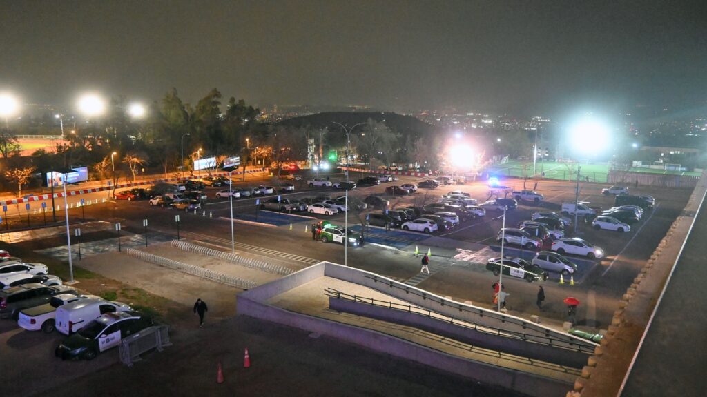 Estacionamiento Claro Arena