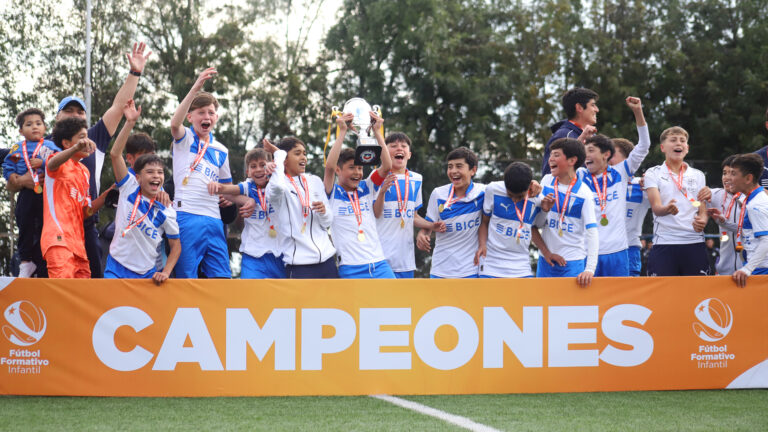 Sub 12 Universidad Católica Campeón Apertura Infantil 2025